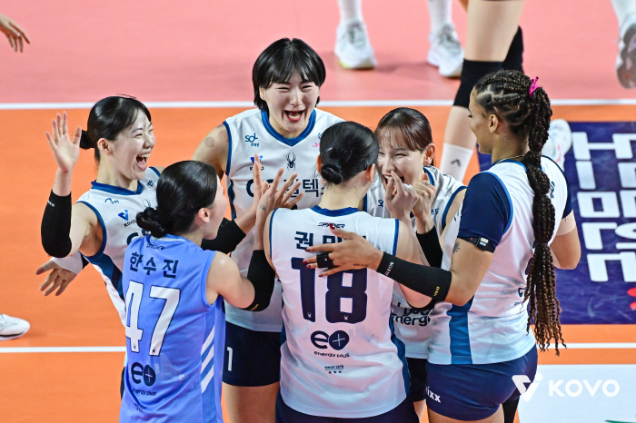 브레이크 없는 GS칼텍스 돌풍, 사령탑 없는 1위까지 삼켰다, '57.9%' 업셋 확률 확보[김천리뷰]