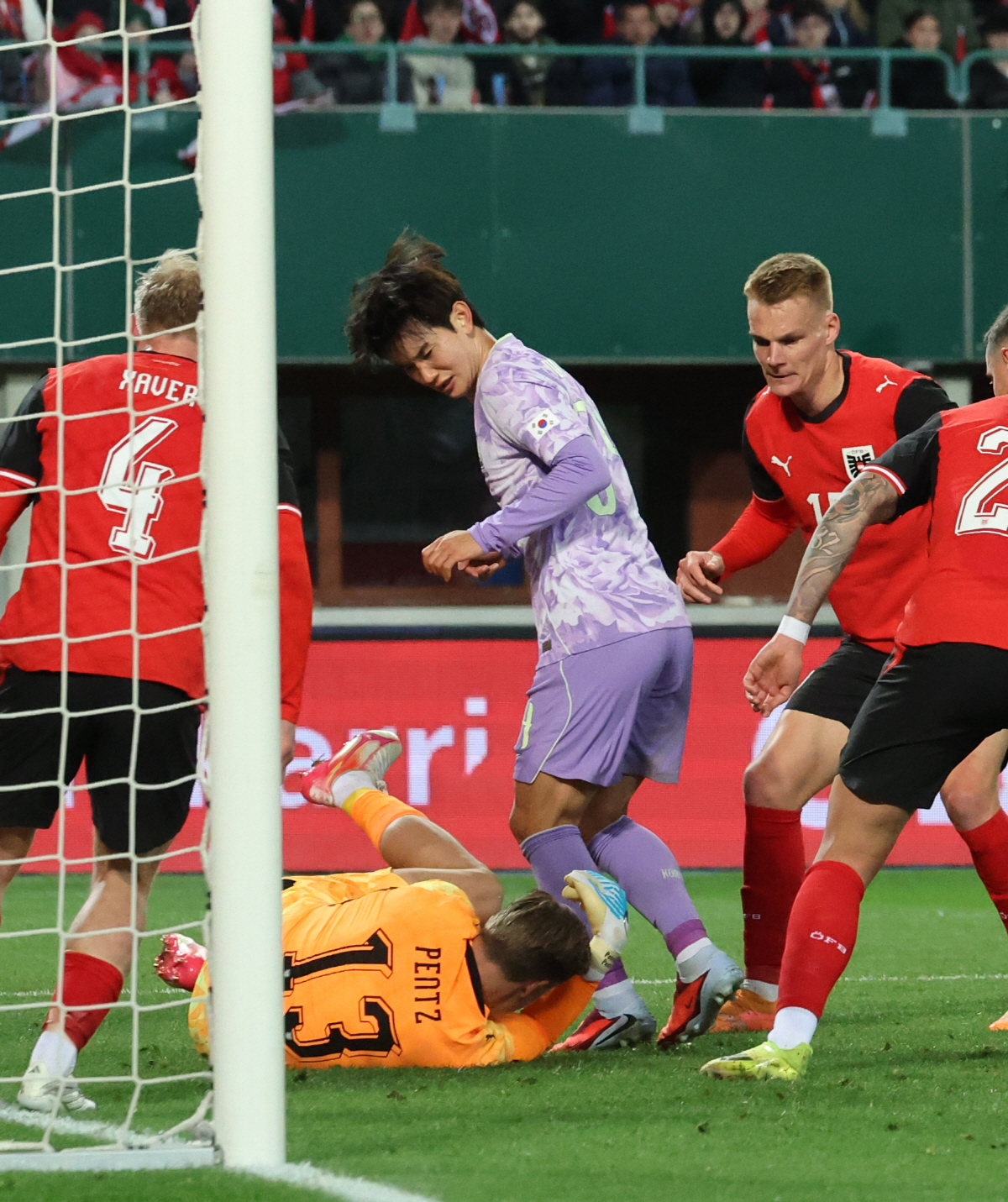 3월 A매치가 흔든 최종 엔트리 구도...윙백은 '확정 분위기'서 '격전지'로, 중원은 '오리무중'으로