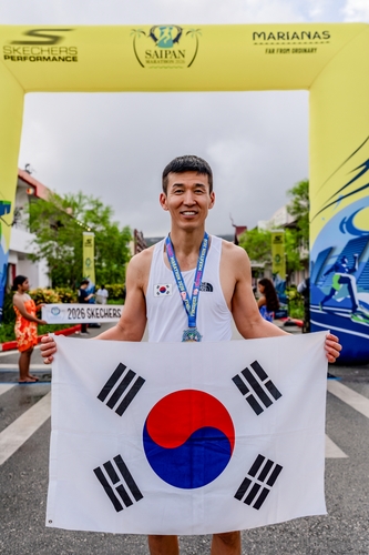 마라톤 참가한 션 [사진/마리아나관광청 제공]
