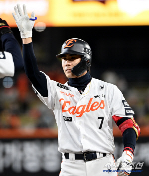 3G만에 '작년 홈런' 다 채웠다…"타격에서도 좋은 모습 나온다" 사령탑 예언, 이유 있었다