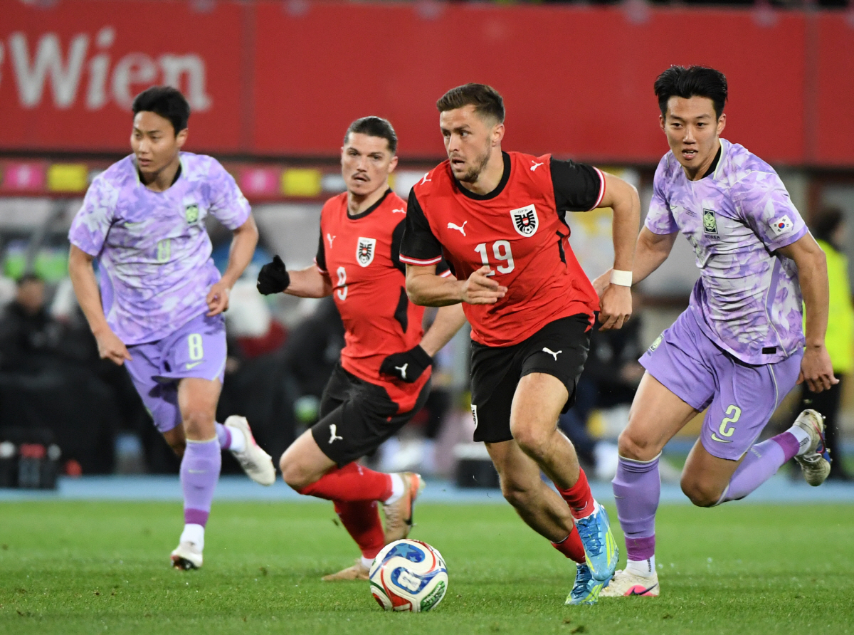 홍명보호 미쳤습니다! 역사상 4번째 월드컵 토너먼트 보인다, 조 '1위' 가능성 21%...체코와 함께 공동 2위