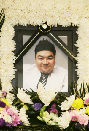 故터틀맨, 급성 심근경색 사망...'비행기'로 전한 위로 속 벌써 '18주기'