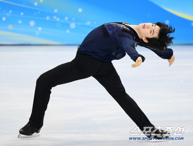 [SC이슈] "은퇴 후 배우 도전하고파"…'피겨 프린스' 차준환, 김선호→이세영 소속 판타지오에 새둥지