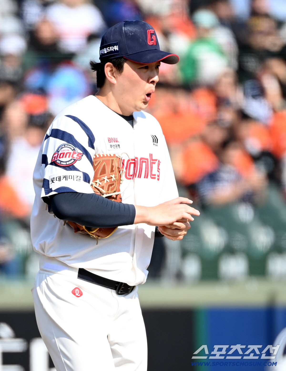 21일 부산 사직야구장에서 열린 한화와 롯데의 시범경기. 7회초 롯데 김원중이 마운드에 올라 투구를 이어가고 있다. 부산=허상욱 기자wook@sportschosun.com/2026.03.21/