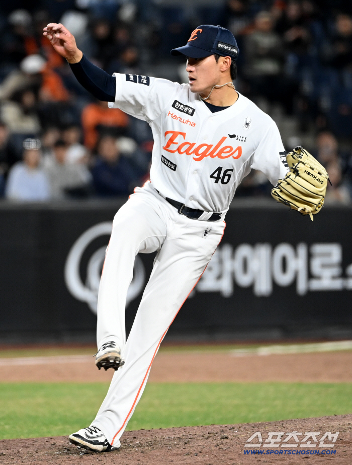 '경기당 평균 8명' 벌써부터 심상치 않다…류현진 출격 → 11점 따라갔는데…무너진 불펜이 문제인가 [대전포커스]