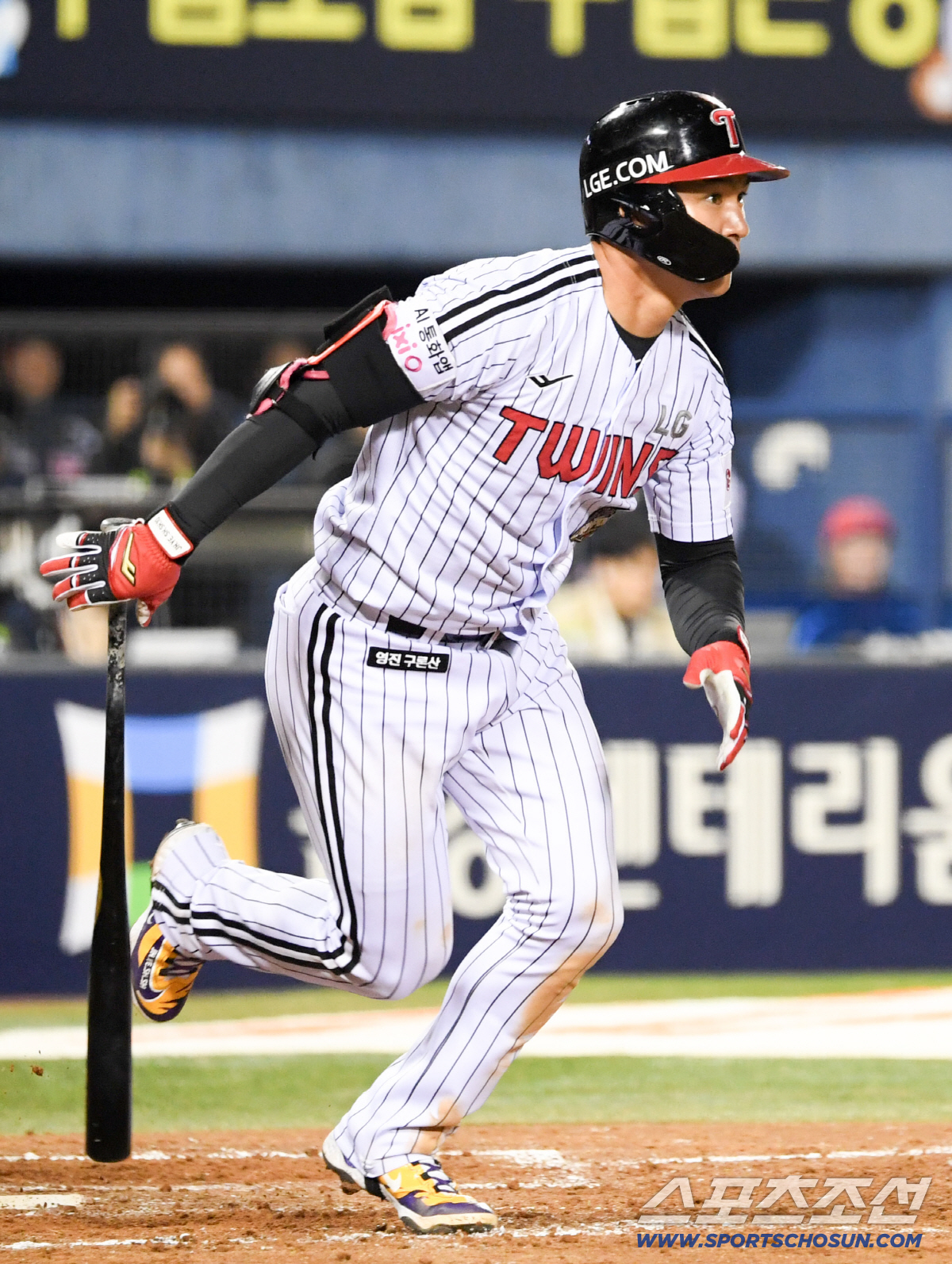 1일 잠실구장에서 열린 LG와 KIA의 경기. LG 오지환이 타격을 하고 있다. 잠실=박재만 기자 pjm@sportschosun.com/2026.04.01/