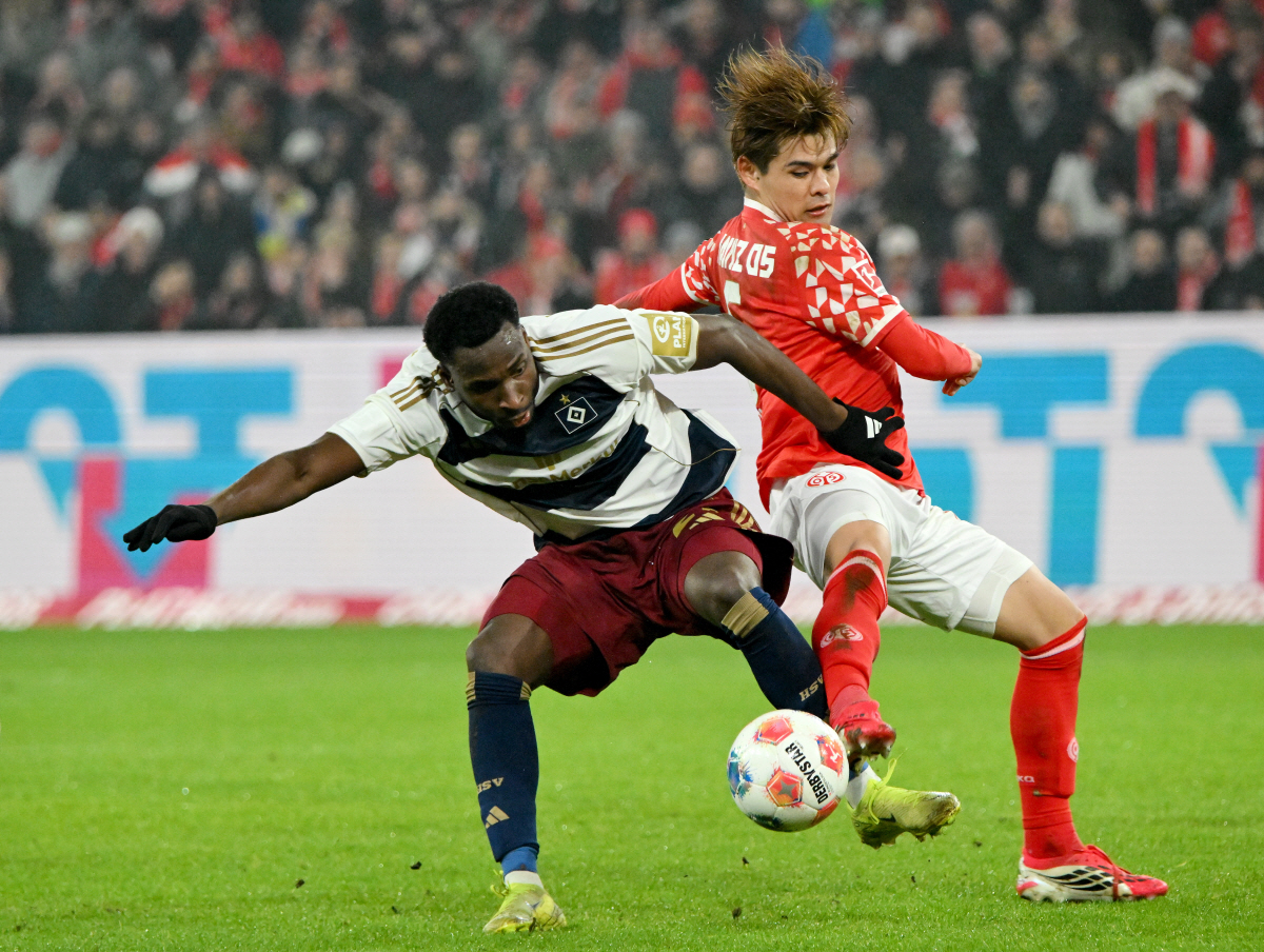 '우린 중미 없어 난리인데' 日에 패한 잉글랜드, 日중미에 완전 꽂혔다...獨언론 '이적료 1048억원부터 시작'