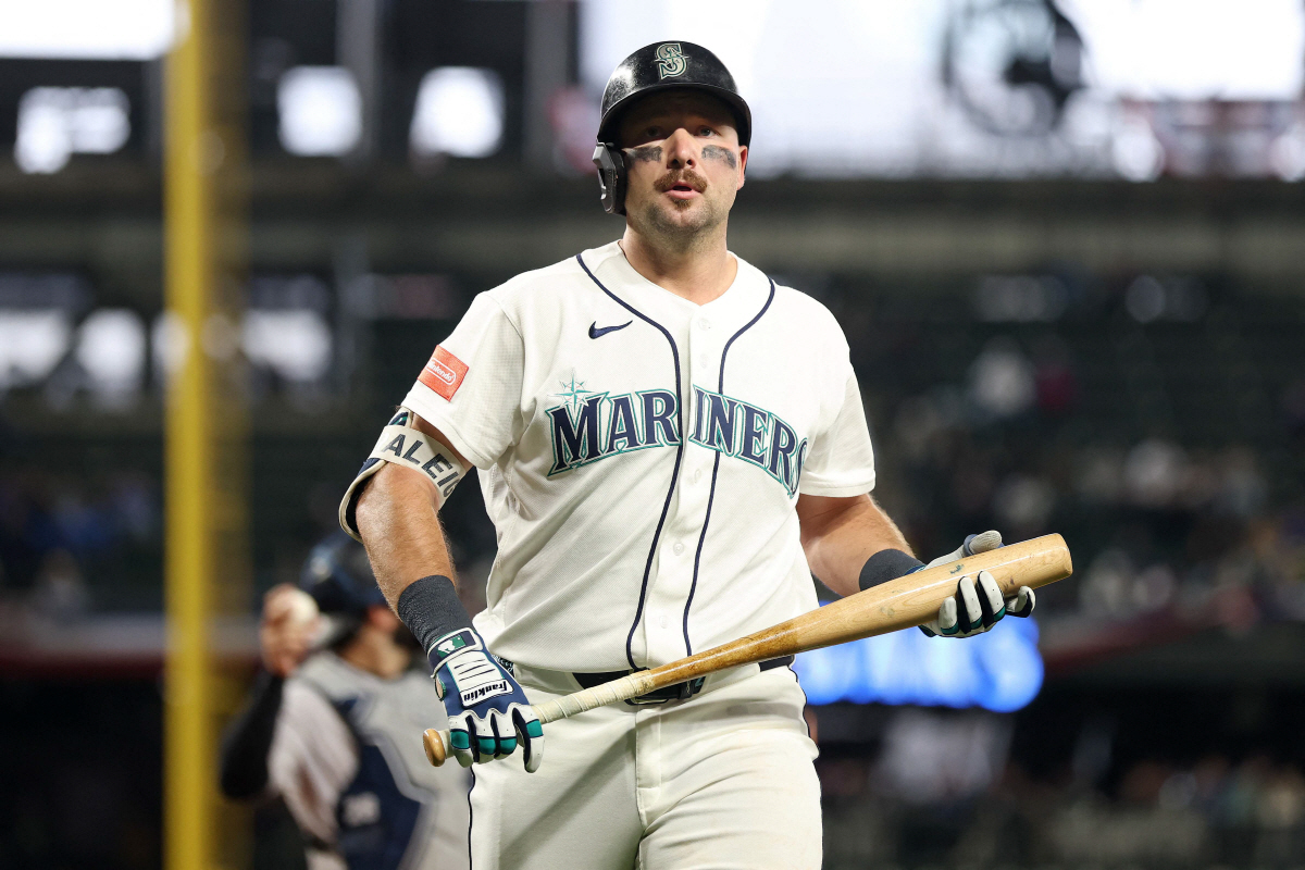 시애틀 매리너스 칼 롤리가 2일(한국시각) 양키스전서 1회 삼진으로 물러나고 있다. AFP연합뉴스