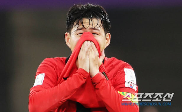 韓 역대급 좌절 예고, 손흥민 마지막 월드컵 망한다 '英 충격 예측'...월드컵 파워랭킹 '44위' A조 꼴찌, '일본은 무려 8위'