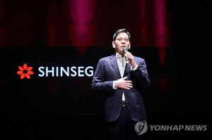 정용진 회장 승부수 곳곳 삐걱…투자 성적표 줄줄이 '마이너스'