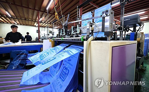 "비닐 원자재판다" 속여 8천만원 가로채…수급난 노린 사기 주의