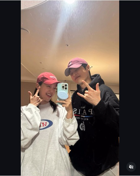 김가은♥윤선우, 신혼집 소파 위 달달 ‘얼굴 밀착’ 포착 “하고 싶은 거 다 해”