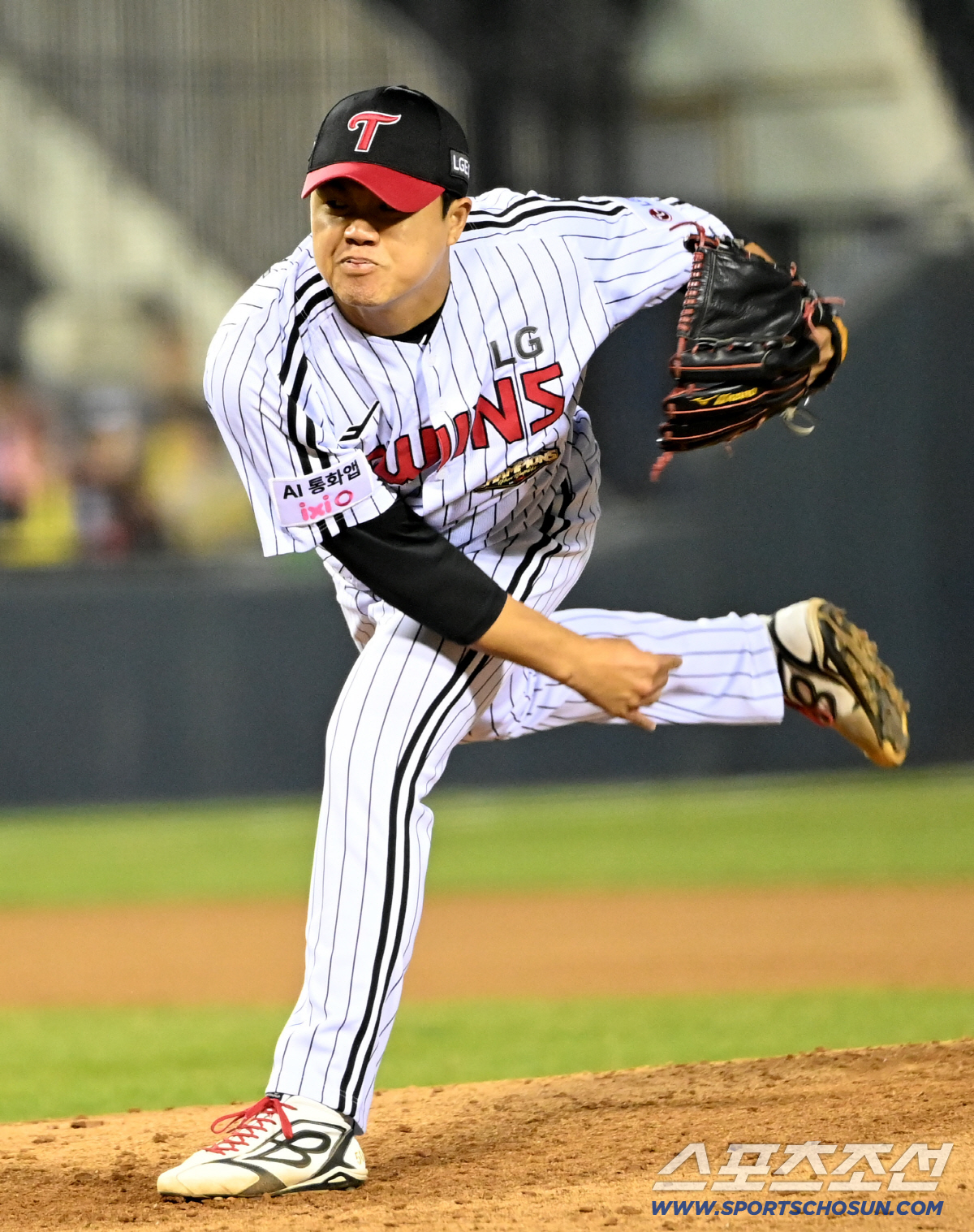 2일 잠실야구장에서 열린 KIA와 LG의 경기. LG 장현식이 역투하고 있다. 잠실=허상욱 기자wook@sportschosun.com/2026.04.02/