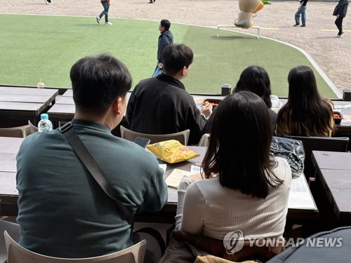 (서울=연합뉴스) 강민지 인턴기자 = 지난달 29일 과천경마장(렛츠런파크서울)의 모습. 2026.4.4