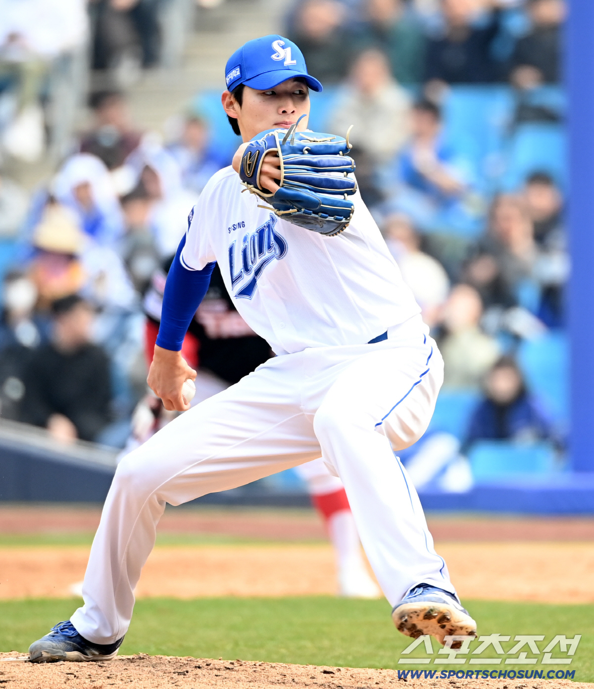 24일 대구삼성라이온즈파크에서 열린 KIA와 삼성의 시범경기. 4회초 1사 1,2루 마운드에 오른 삼성 육선엽이 역투하고 있다. 대구=허상욱 기자wook@sportschosun.com/2026.03.24/