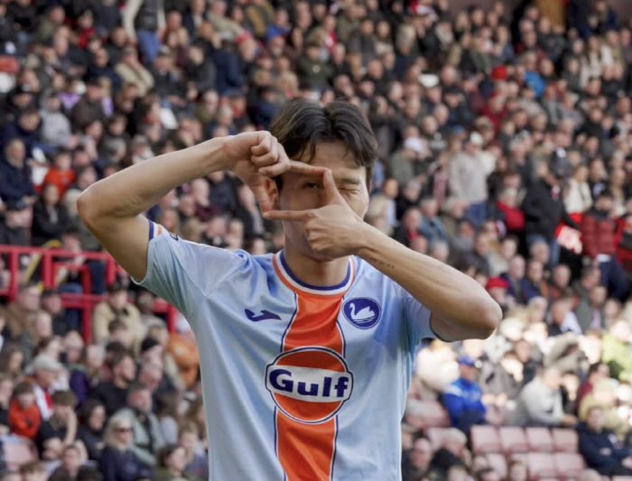 사진출처=스완지시티 SNS