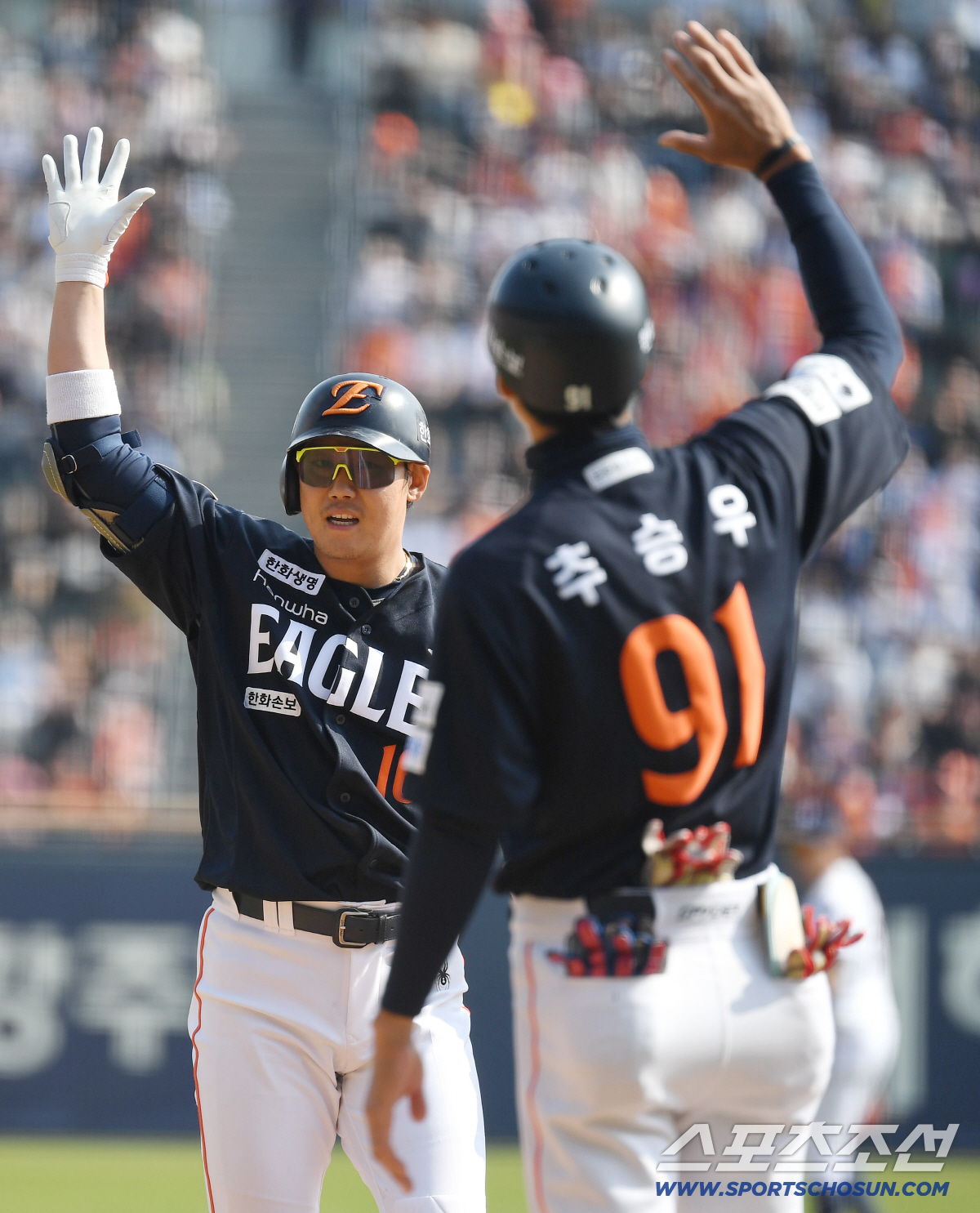 [포토] 하주석 '찬스 이어가는 1타점 적시타'