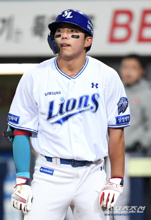 '타율 0.111 삼진 11개' 발끈한 김영웅의 방망이 '도끼질' → 국민유격수는 어떻게 봤나 [수원포커스]