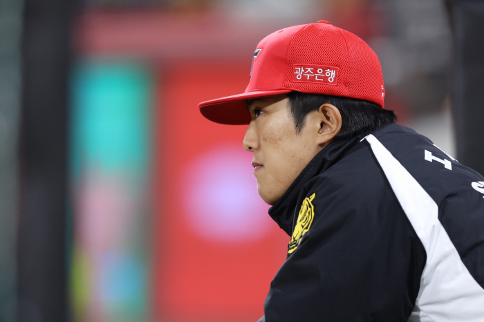 '무기력 4연패' 꼴찌 KIA, 이의리 또 흔들…'홈런쇼+테일러 첫승' NC 5연승 질주