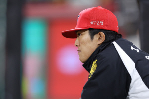 '무기력 4연패' 꼴찌 KIA, 이의리 또 흔들…'홈런쇼 테일러 첫승' NC 5연승 질주[광주 리뷰]