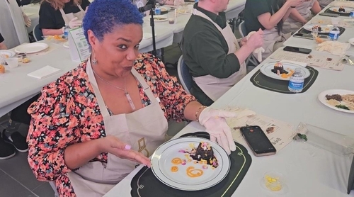 "고추장 더 넣어도 되나요?"…LA서 재현된 `폭군의셰프` 속 한식