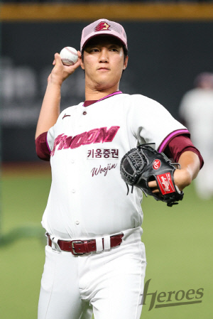 진짜 '끝판王' 안우진 온다…160㎞ 광속구 D-DAY "이제 불펜피칭 딱 한 번 남아" →토종 에이스 지도 바뀔까