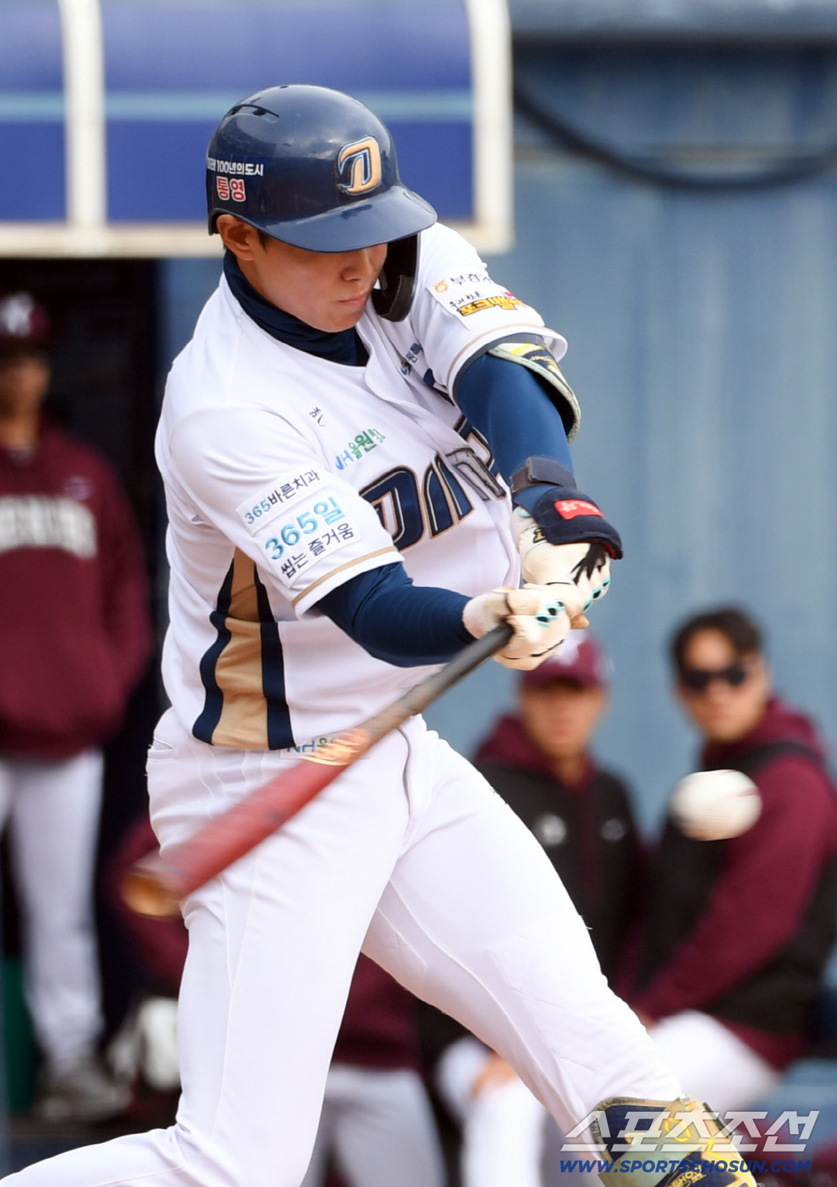 15일 마산야구장에서 열린 NC 다이노스와 키움 히어로즈의 시범경기. NC 신재인이 타격을 하고 있다. 창원=박재만 기자 pjm@sportschosun.com/2026.03.15/