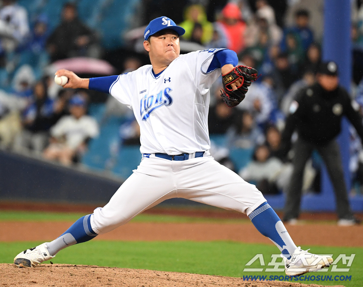 1일 대구 삼성라이온즈파크에서 열린 삼성과 두산의 경기. 투구하고 있는 삼성 이승현. 대구=송정헌 기자songs@sportschosun.com/2026.04.01/