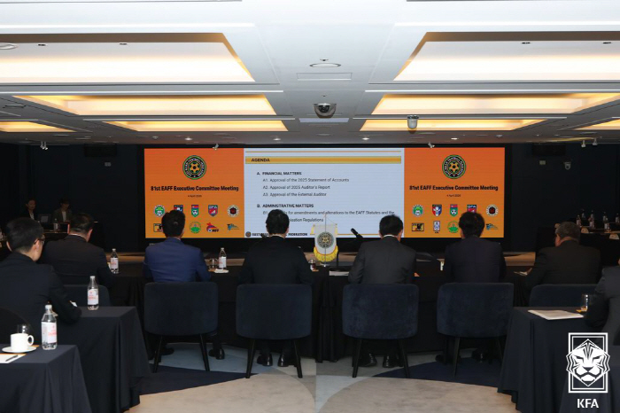 [오피셜]"협력과 연대 속 함께 성장, 뜻깊은 여정" 정몽규 회장, EAFF 수장 임기 종료, 신임 회장은 송카이 中 협회장