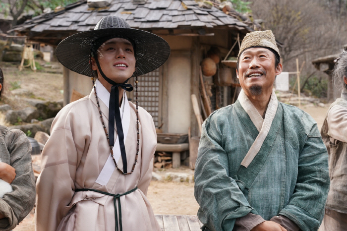 [SC무비] '왕과 사는 남자', 누적 1600만 돌파…'극한직업'·'명량'도 넘본다
