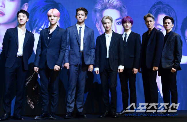 슈퍼엠. 멤버 텐, 백현, 루카스, 태민, 태용, 카이, 마크(왼쪽부터). 스포츠조선DB