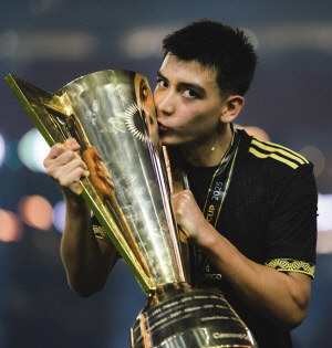 홍명보호, '멕시코 이강인 08년생 축구천재' 주의보 발령…치골통 완쾌 후 훈련 복귀 