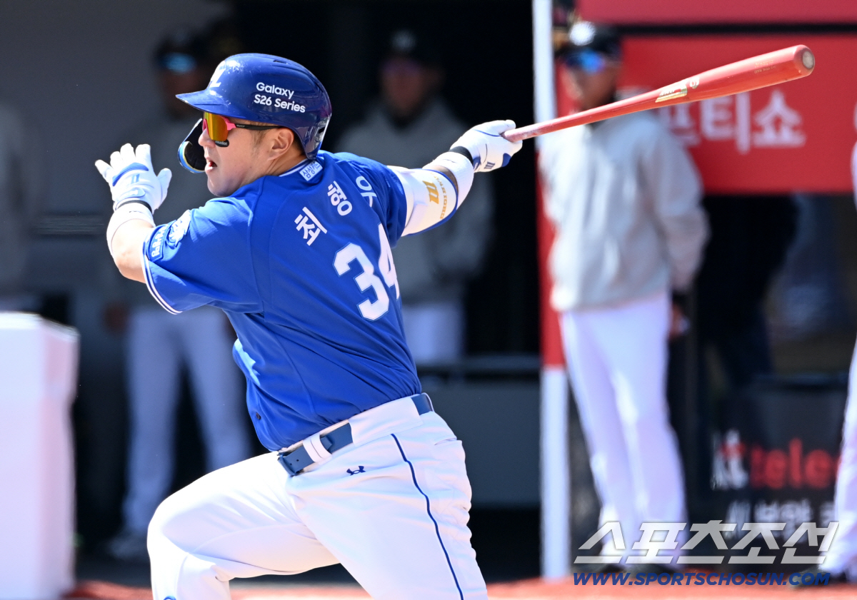 5일 수원KT위즈파크에서 열린 삼성과 KT의 경기. 2회초 삼성 최형우가 안타를 치고 있다. 수원=허상욱 기자wook@sportschosun.com/2026.04.05/