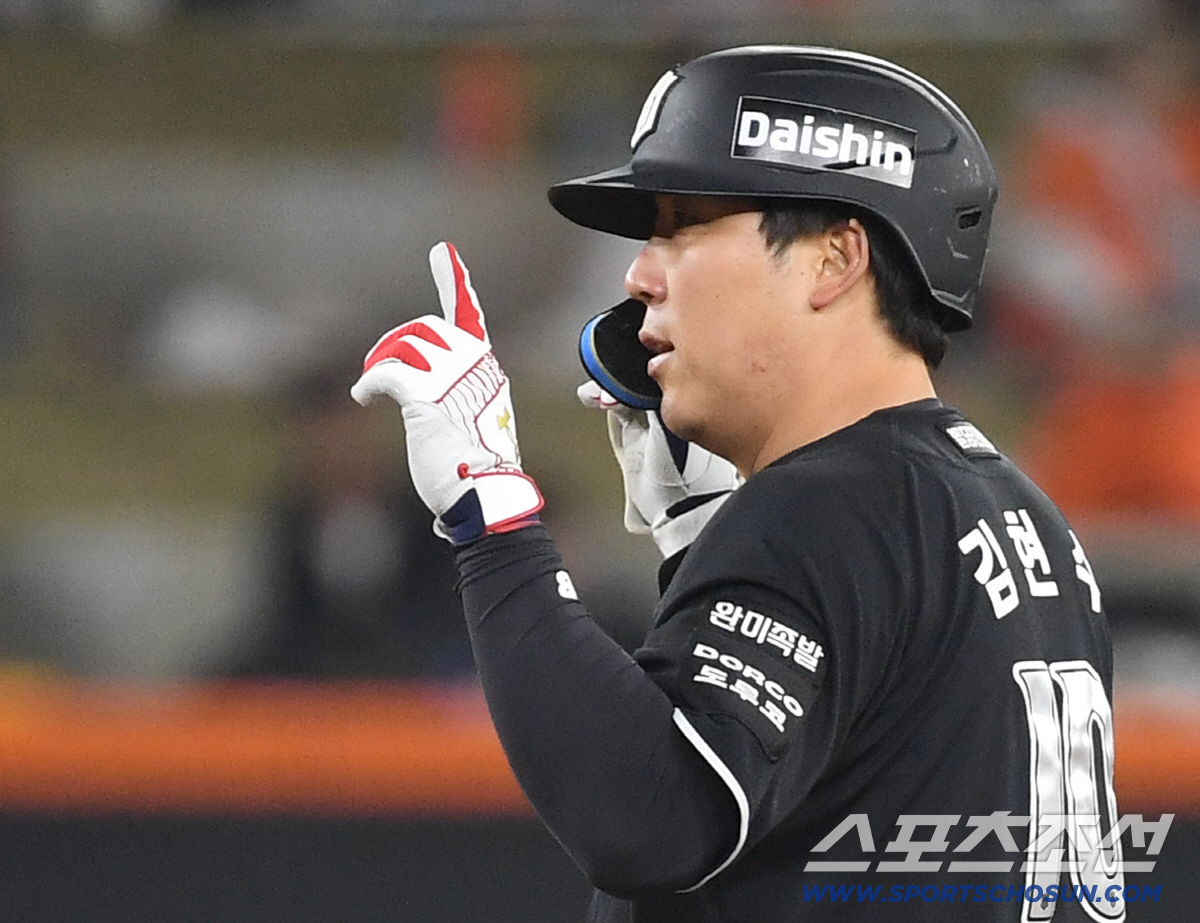 2일 대전 한화생명볼파크에서 열린 한화와 KT의 경기. 6회 1타점 적시 2루타 날린 KT 김현수. 대전=송정헌 기자songs@sportschosun.com/2026.04.02/