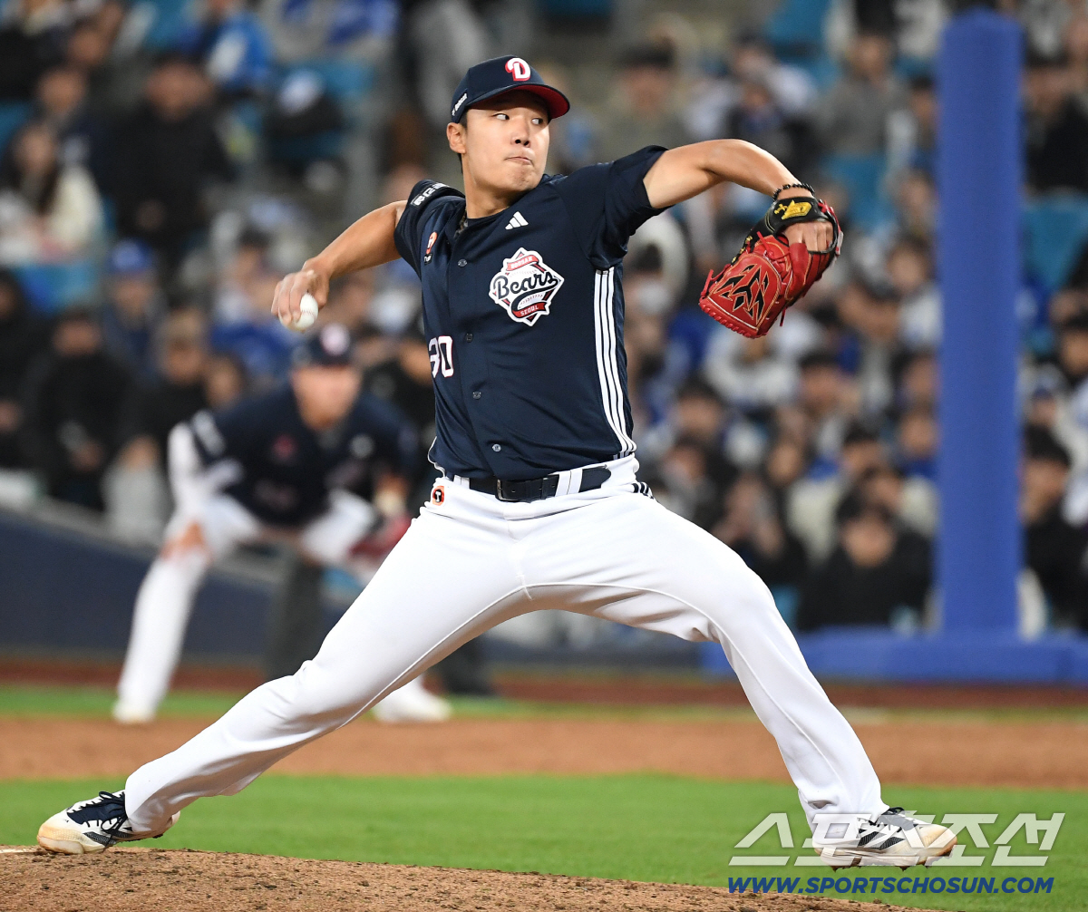 31일 대구 삼성라이온즈파크에서 열린 삼성과 두산의 경기. 투구하고 있는 두산 양재훈. 대구=송정헌 기자songs@sportschosun.com/2026.03.31/