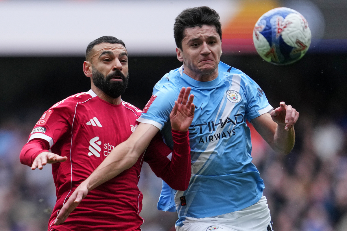 '살라 절친' 역대급 충격 폭로! "살라 감독 때문에 리버풀 떠난다"…'아이러니하게도' 슬롯 감독까지 경질 유력→"팬들 알론소 영입 원해"