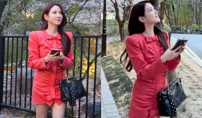 “박은빈 맞아?” 명품 V사 백 들고 ‘레드 초밀착’ 드레스로 파격변신