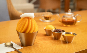 '여름이 오나 봄'…호텔업계, 망고 활용 미식 경험 강화