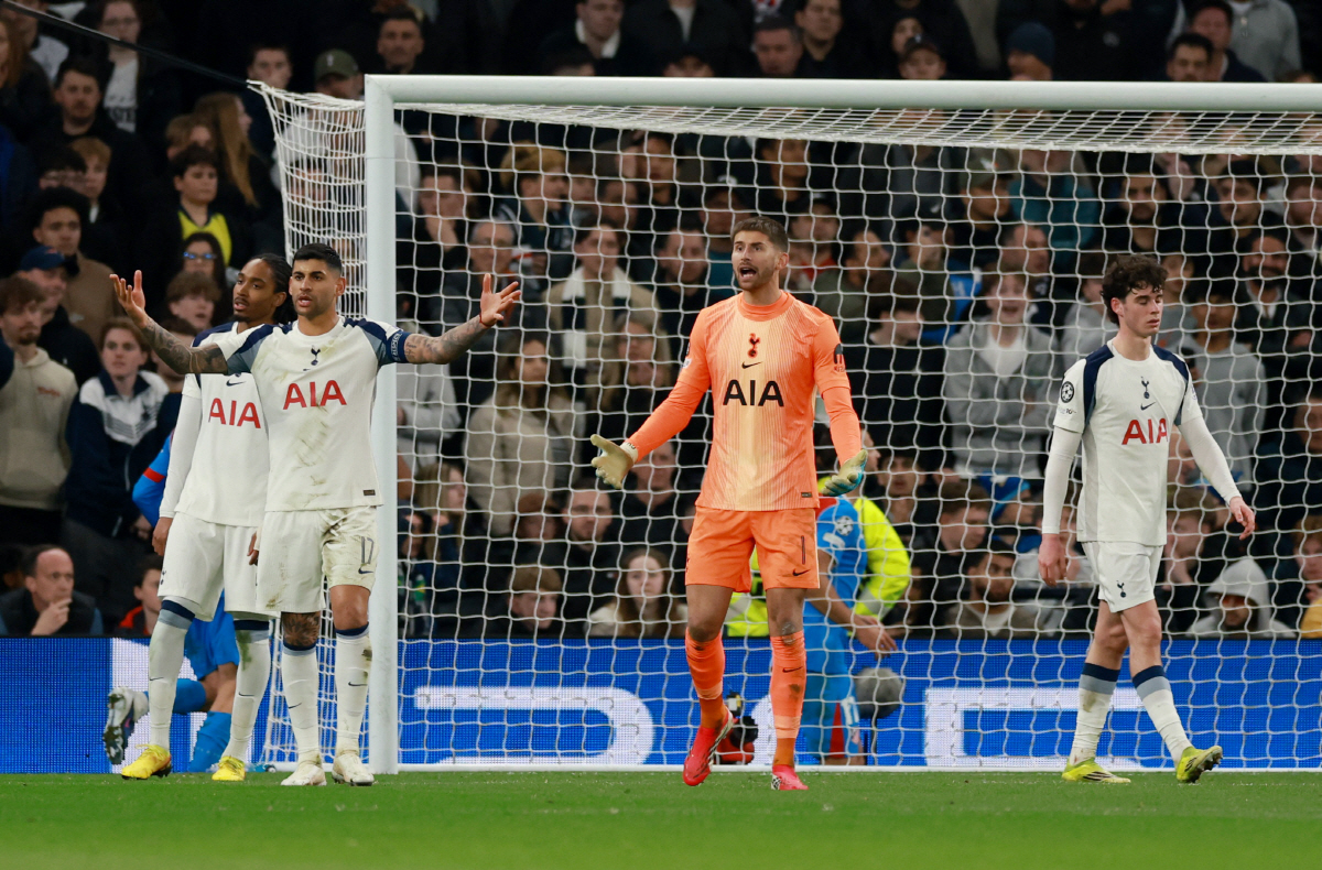 토트넘 초대형 사고 터졌다, "로메로 바이아웃 조항 있다" 아버지 폭탄 발언..."아들 이적설 사실이길"