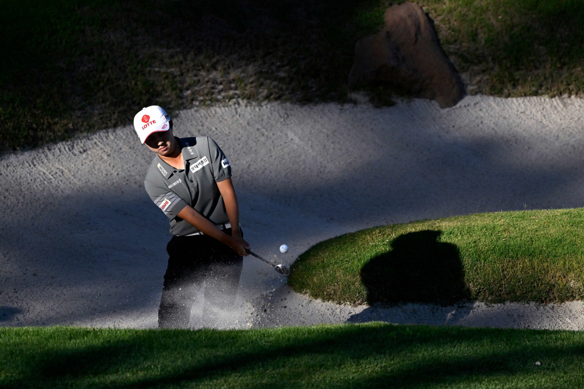 LAS VEGAS, NEVADA - APRIL 04: Hyo Joo Kim of South Korea plays a shot from a bunker on the 17th hole during the third round of the Aramco Championship 2026 at Shadow Creek Golf Course on April 04, 2026 in Las Vegas, Nevada. David Becker/Getty Images/AFP (Photo by David Becker / GETTY IMAGES NORTH AMERICA / Getty Images via AFP)