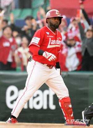 에레디아 괜찮다고는 하는데…인종 차별 논란, 어떻게 봐야 할까