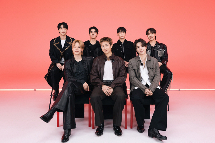 방탄소년단, 숫자로 입증한 전세계 인기…빌보드 '핫100' 2주연속 최상위