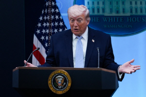 트럼프가 공개한 '공군 장교 36시간 구출 작전'…총 155대 항공기 동원