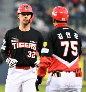 시범 꼴찌→정규 1위, 백조된 '아쿼', 데뷔 첫 1번 출격, 캠프 '톱타자' 구상이 현실로…, 테이블세터 드디어 고정되나