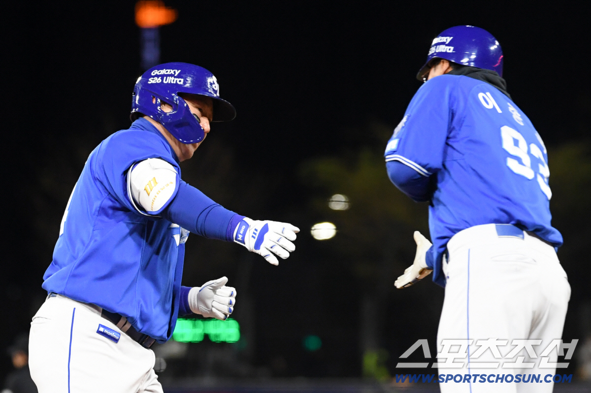 7일 광주 기아챔피언스필드에서 열린 KIA와 삼성의 경기. 9회초 무사 1,3루 삼성 최형우가 스리런포를 날린 뒤 환호하고 있다. 광주=박재만 기자 pjm@sportschosun.com/2026.04.07/