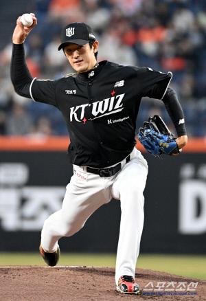 공동 선두 복귀! 이강철 KT 감독 "고영표 위기 관리 능력 GOOD" [부산 현장]