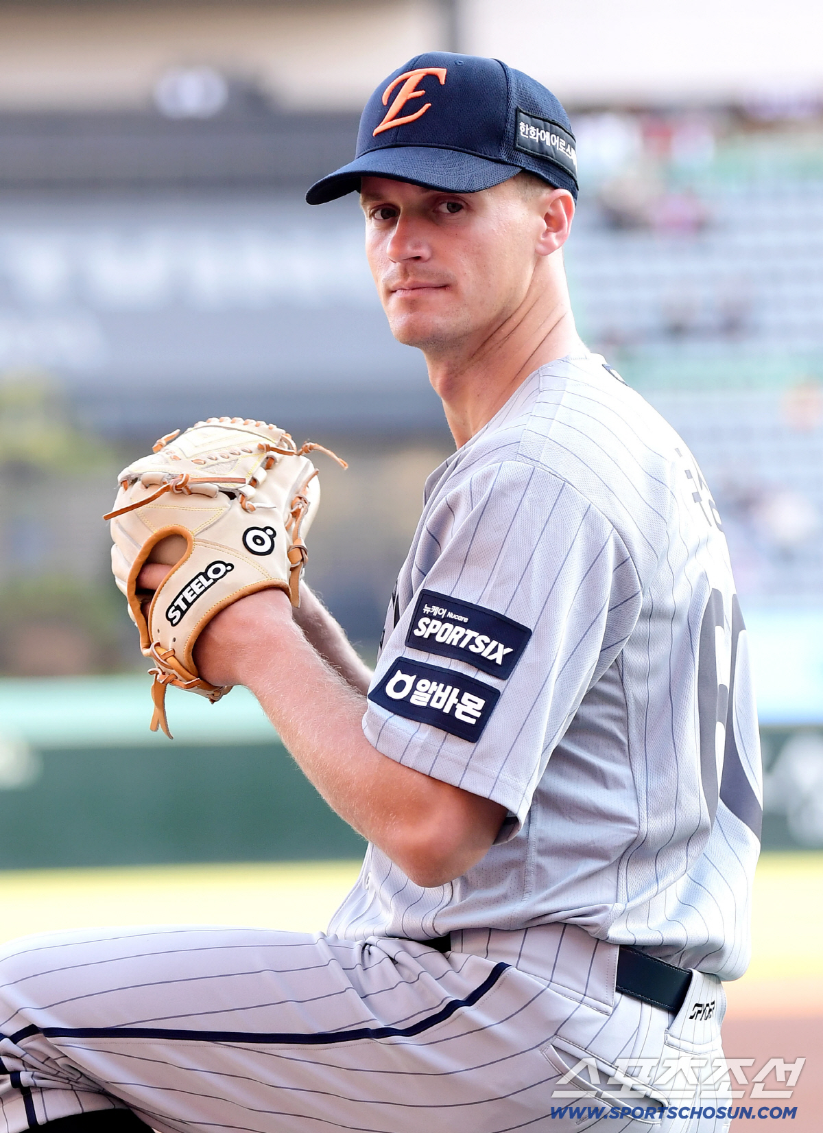 7일 인천 SSG랜더스필드에서 열리는 SSG와 한화의 경기. 포토타임 포즈를 취하고 있는 한화 새로운 외국인투수 쿠싱. 인천=송정헌 기자songs@sportschosun.com/2026.04.07/