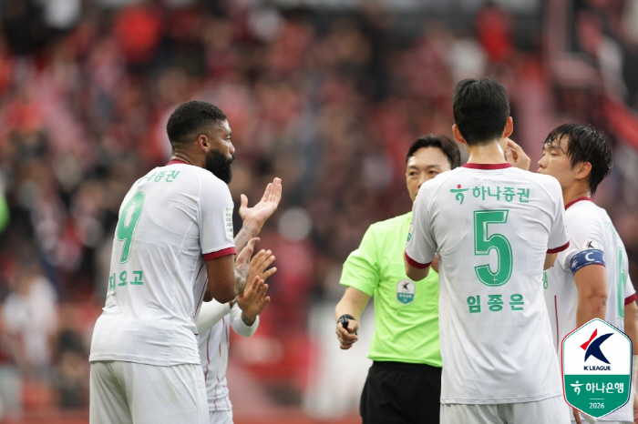 '미팅도, 변화도 무효' 결국 대전 스스로 극복해야 할 '우승후보'의 무게