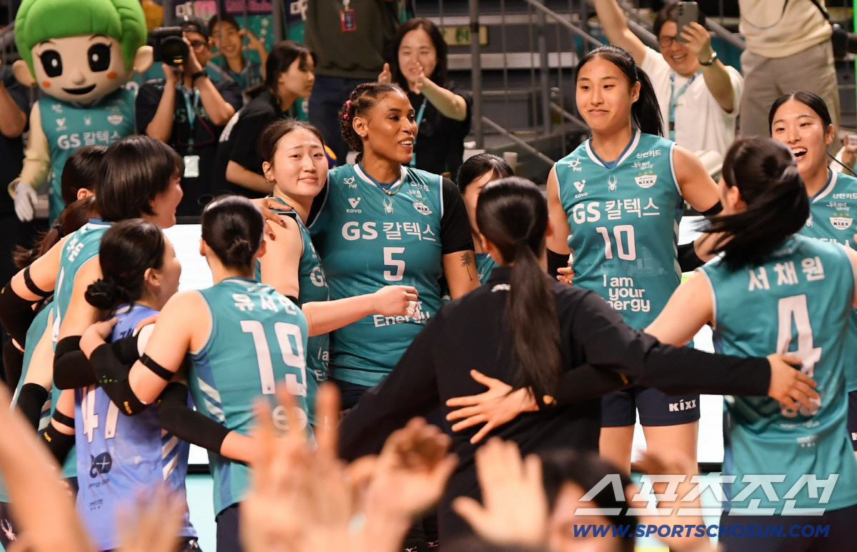 5일 장충체육관에서 열린 V리그 챔피언결정전 GS칼텍스와 도로공사의 경기. 우승을 차지한 GS칼텍스 실바가 환호하고 있다. 장충=박재만 기자 pjm@sportschosun.com/2026.04.05/