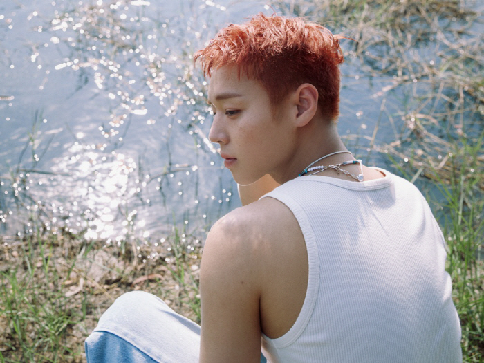 박지훈, '왕사남' 단종이 현실 아이돌 됐다...꽃을 문 '청량 소년미' [공식]